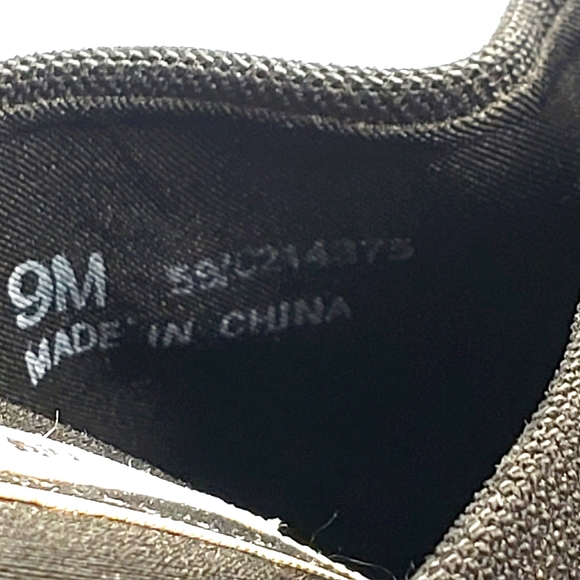 Caressa Ultima Series Black Slip on Block Heel Sandals Womans size 9 M - Picture 8 of 9